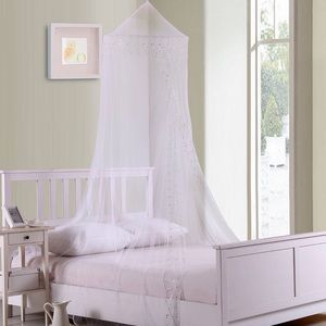 NWT Galaxy star print Bed Canopy!